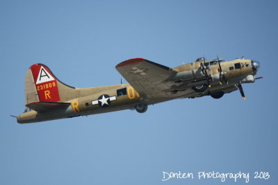 B17 Flying Fortress (N93012) Nine O Nine