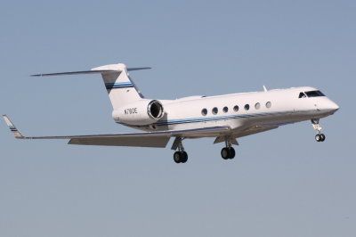 Gulfstream IV (N780E)