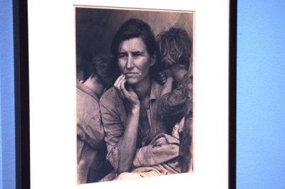 Migrant Mother (Florence Thompson) - Dorothea Lange 1936 - Minneapolis Institute of Art.jpg