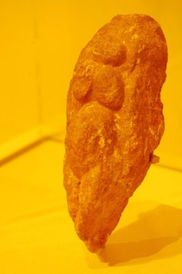 Venus Figure - 20000BC - Minneapolis Institute of Art.jpg