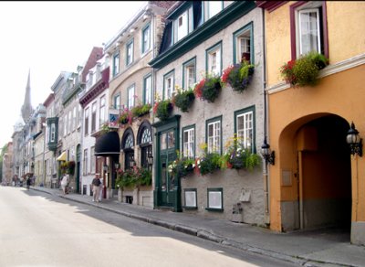 A street in the Upper Town section of Old Qubec.
