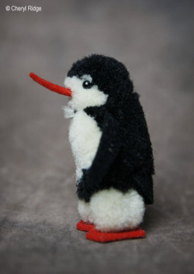 Steiff small woolen penguin