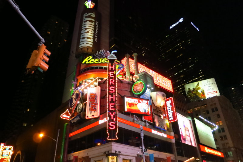 Times Square Ground Level_14.jpg