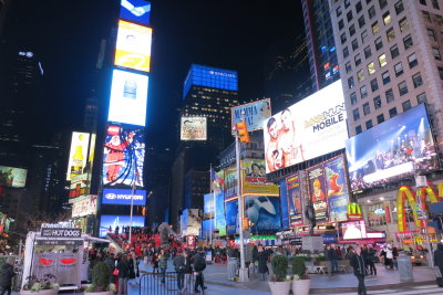 Times Square Ground Level_01.jpg