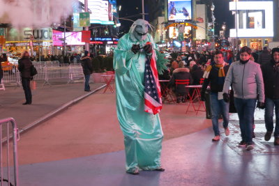 Times Square Ground Level_03.jpg