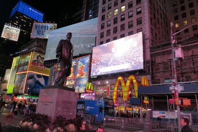 Times Square Ground Level_04.jpg