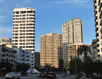 Wilshire Blvd Apartments