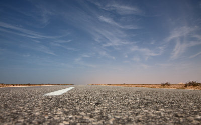 Woestijnweg; Desert road