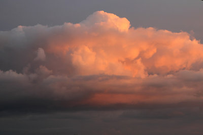 Avondwolk boven Pottes.jpg