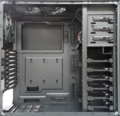 20130115_132112 computer case inside.jpg