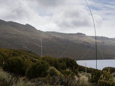 10 m Moxon and 160 m Spiderpole inverted-L (12/3/2012)