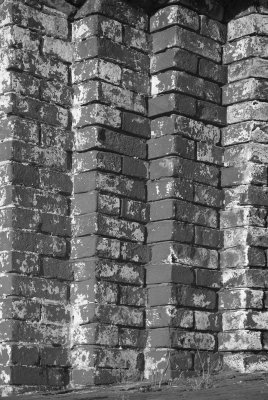brick pattern at Fort Adams.tif