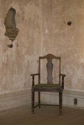 chair at Fort Adams.tif