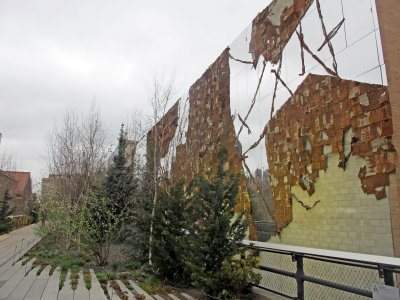 El Anatsui Mural Broken Bridge at the Highline