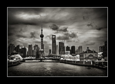白渡橋和東方明珠，上海