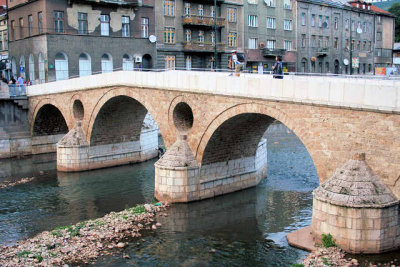 Latin bridge