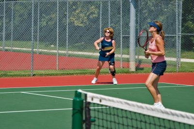 Sandra Wiseman and Kim Elmore playing tennis at Crockett Park