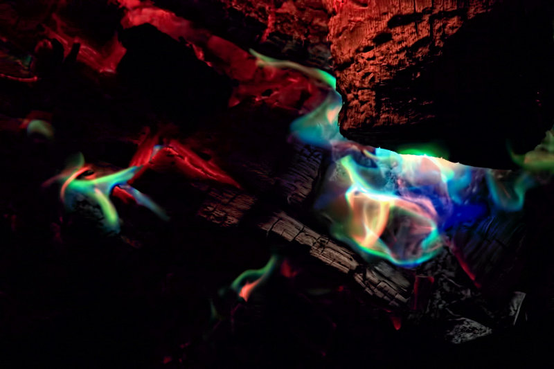 THE COLORFUL FLAMES