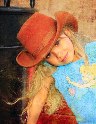 LITTLE COWGIRL