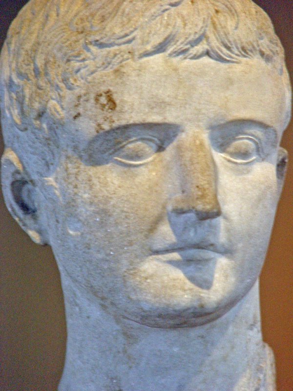 Istanbul Archaeological Museum 1546 Tiberius.jpg