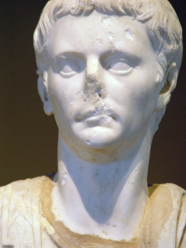Istanbul Archaeological Museum 1548 Claudius.jpg