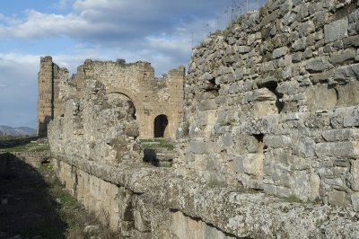 Aspendos Basilica december 2012 7353.jpg