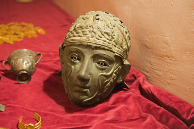 Istanbul Archaeological museum december 2012 6718.jpg