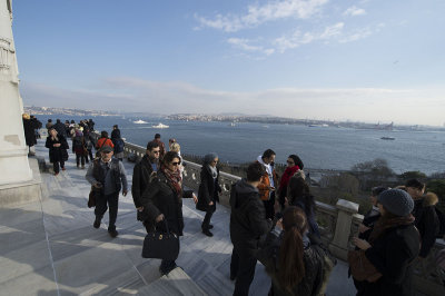 Istanbul Topkapi museum december 2012 6337.jpg