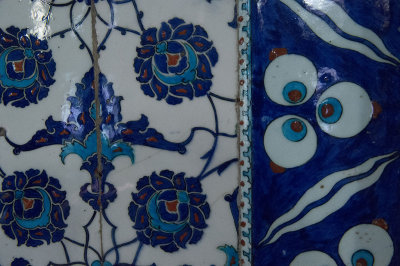 Istanbul Topkapi museum december 2012 6345.jpg