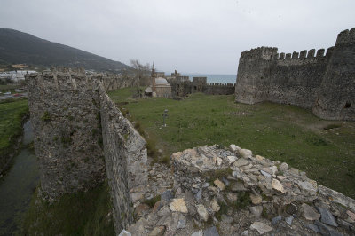 Anamur Castle March 2013 8660.jpg