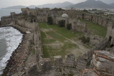 Anamur Castle March 2013 8719.jpg