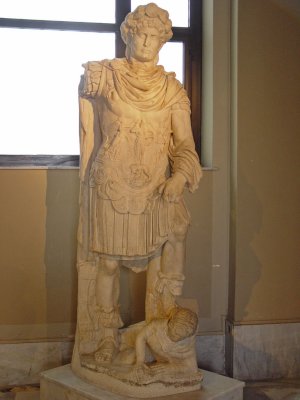 Istanbul Archaeological Museum 1550 Hadrian.jpg