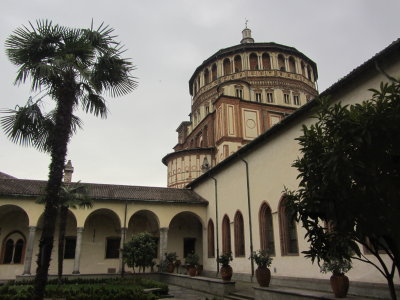 Inner courtyard of della Grazie, before seeing Last Supper