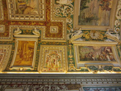 detail of ceiling in the Vatican hallway