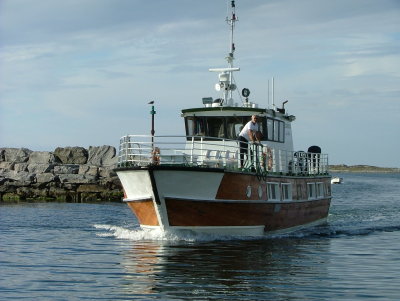 The SeaBus travelling its route between Lyngoeyne-Hernar