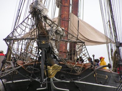 Amistad Rigging.jpg
