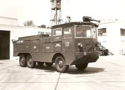 US O-10 Airfield crash truck