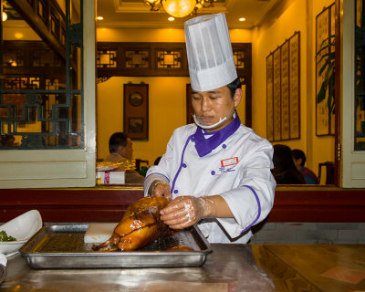 Carving the Peiking Duck !