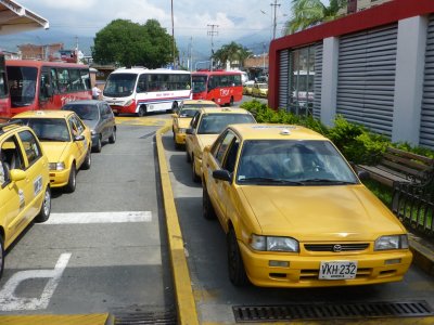 Mazda 323 taxis