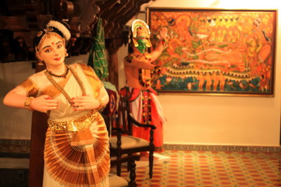 Dancers, Kovilakam, Heritage villa, Vasundhara Sarovar Premiere, Vayalar, Kerala