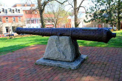 St.Marys City Cannon Memorial, Maryland State House, Annapolis, Maryland