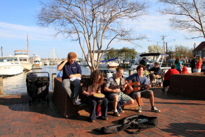 Musicians, Chesapeake bay boats, Annapolis, Maryland