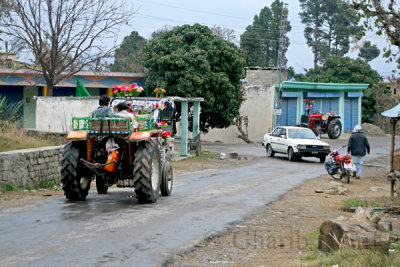 Traffic in Bhruhian
