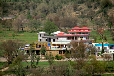 Housing in Treeyan