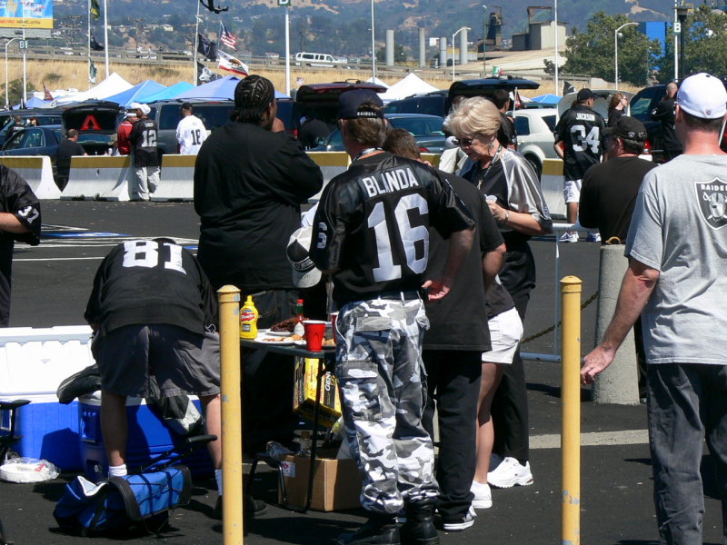 49ers at Raiders