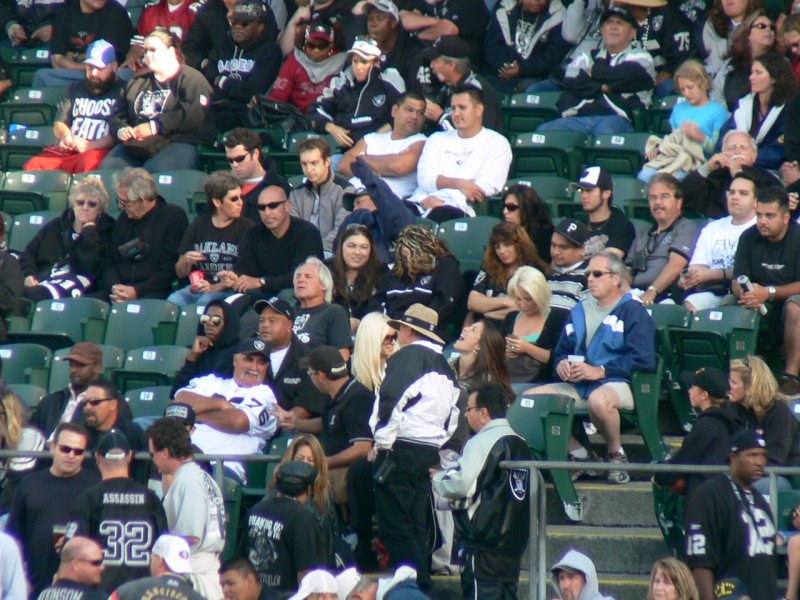 49ers at Raiders