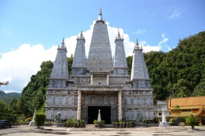 Wat Khao Rup Chang