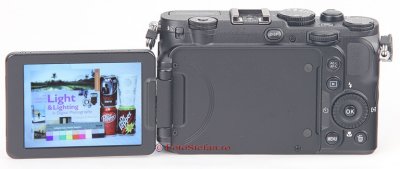 Nikon P7700_ecran rabatabil (2).jpg