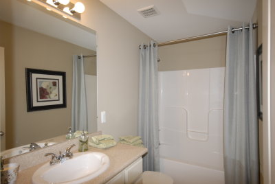 33 Hall Bath