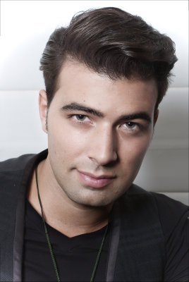 JenCarlos Canela